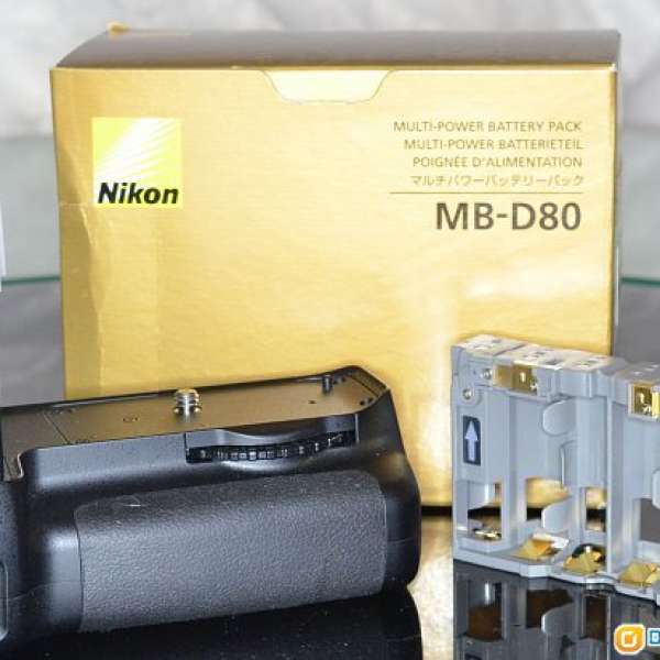 Nikon 原廠 MB-D80 直倒：D80 D90用
