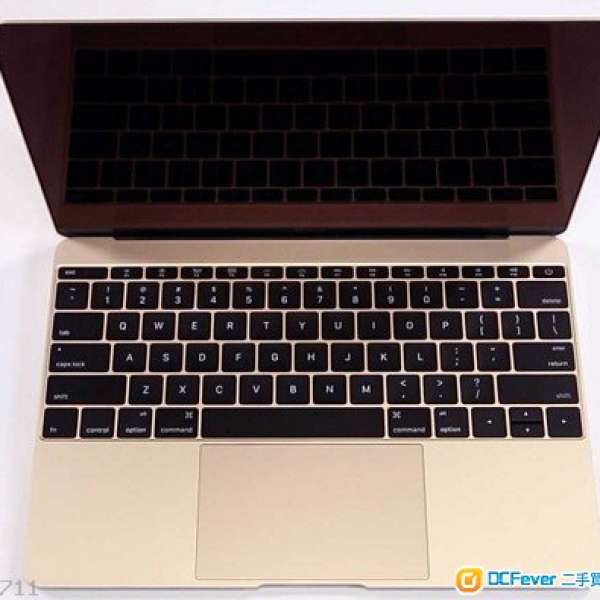 Macbook 12" 金色2015, 99%新, 保養至6月, 有盒, 送保護套