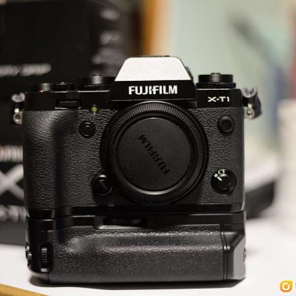 Fujifilm X-T1 & VG-XT1 (機加直度)