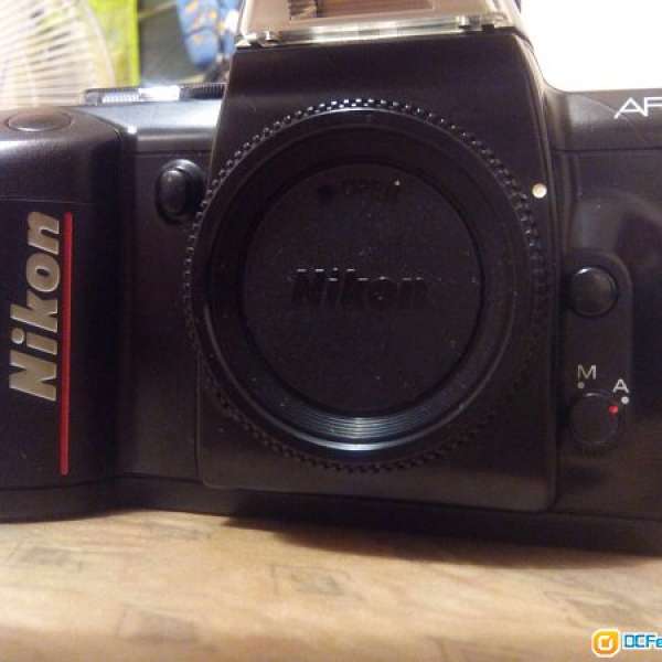 賤賣菲林机Nikon F-401