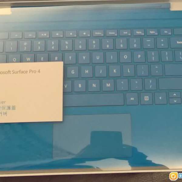 Surface 亮藍色鍵盤