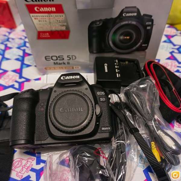 Canon EOS 5D2 + BG-E6