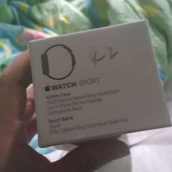 99%全新 apple watch sport 42mm black warranty until Dec-16