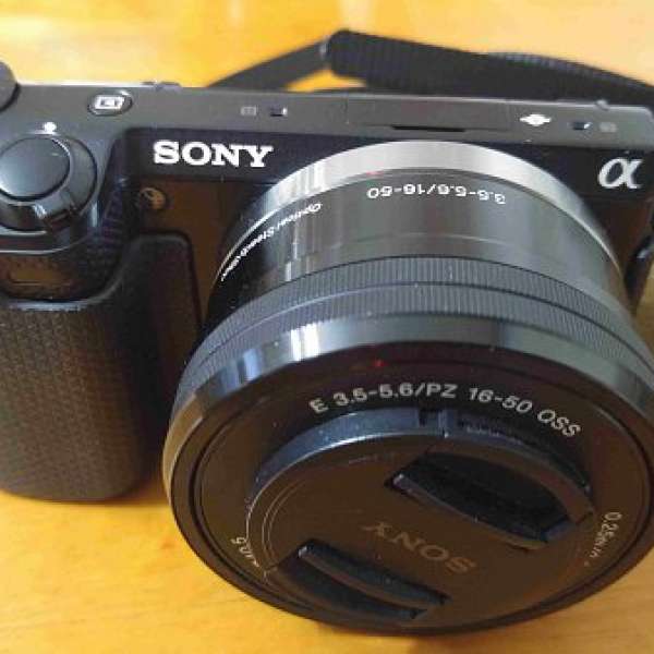 90% new Sony NEX-5T 黑色 連16-50mm Kit鏡