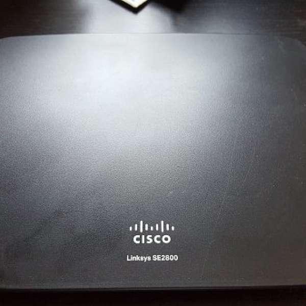 面有花 Cisco Linksys SE2800 8 port Switch 10/100/1000M