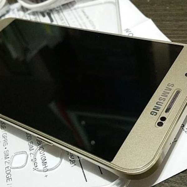 放98%新Samsung 金色A8 Full set 有單長保連套