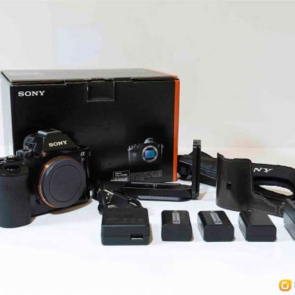 Sony A7R body with Korean Gariz half case