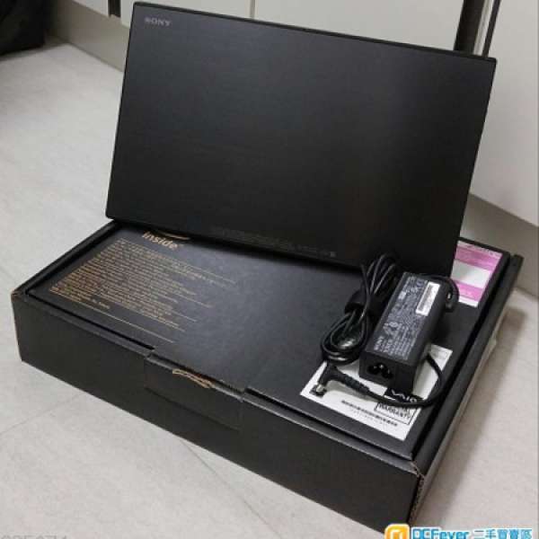 行貨Sony VAIO TAP 11 SVT11225CGB i5-4210Y 4GB 128GB SSD Ultrabook