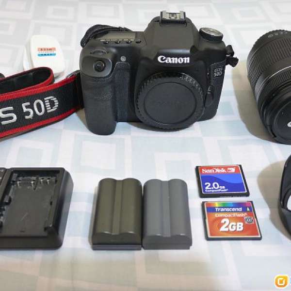 Canon 佳能 50D Body ($2000) + EF-S 18-135mm f/3.5-5.6 IS Lens ($1200)