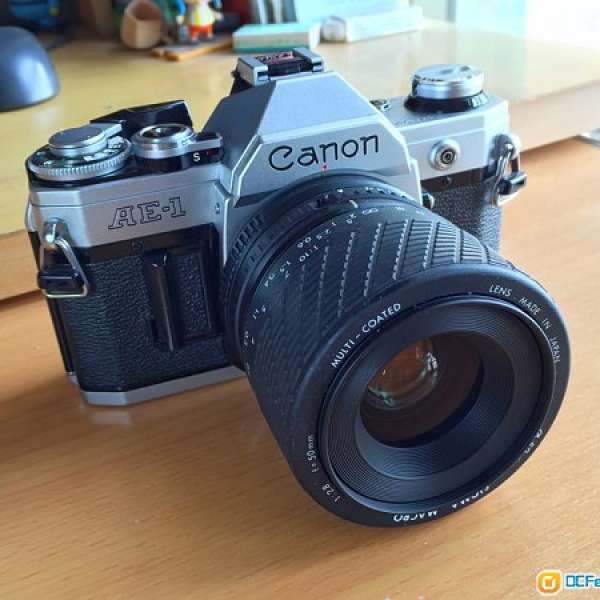 Canon AE-1 + Sigma 50mm f2.8 Macro (Canon FD mount) (比原廠f3.5更優)