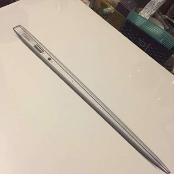 全新未開封 Macbook Air 13" 2016