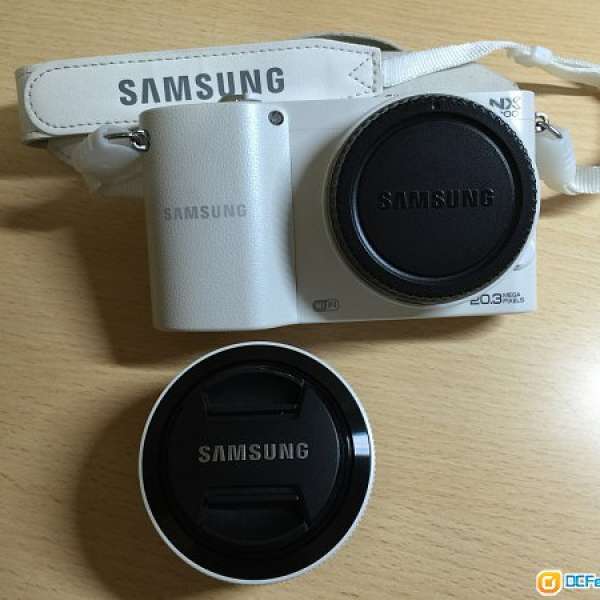 Samsung NX1000 APS-C 相機 + 16mm f/2.4 鏡頭