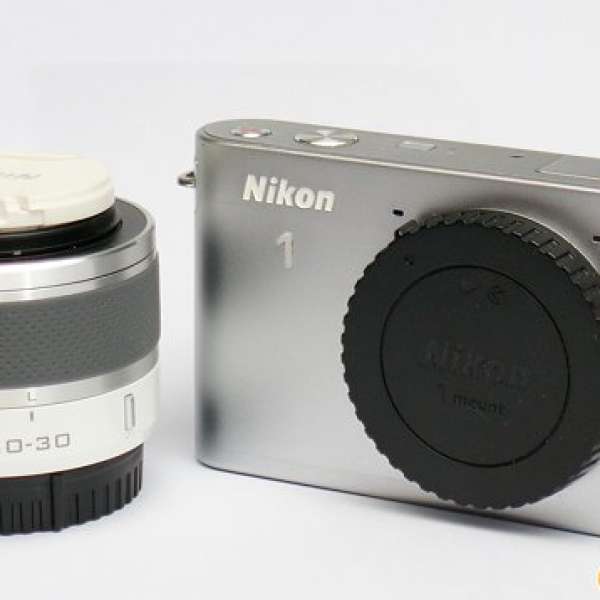 Nikon J1 body + 10-30