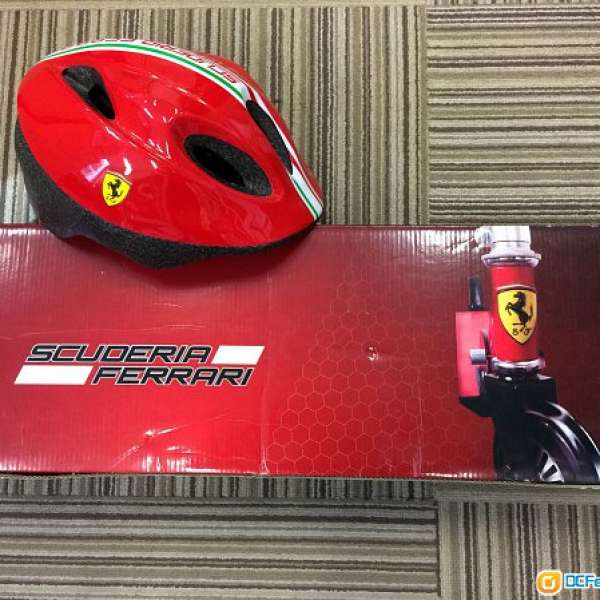 95％或以上新 Ferrari Scooter小童二輪滑板車+原廠頭盔