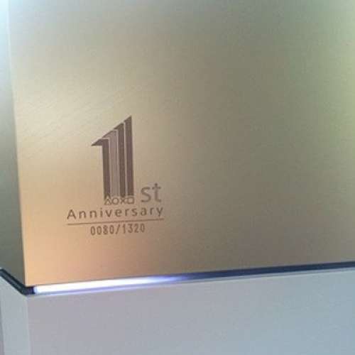 全新Playstation 4中國上巿1周年白金紀念版,全球限量1320台Limited PS4(完封未開,連...