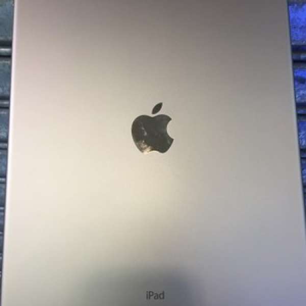 99%新行貨Apple iPad pro 32GB WiFi 金色