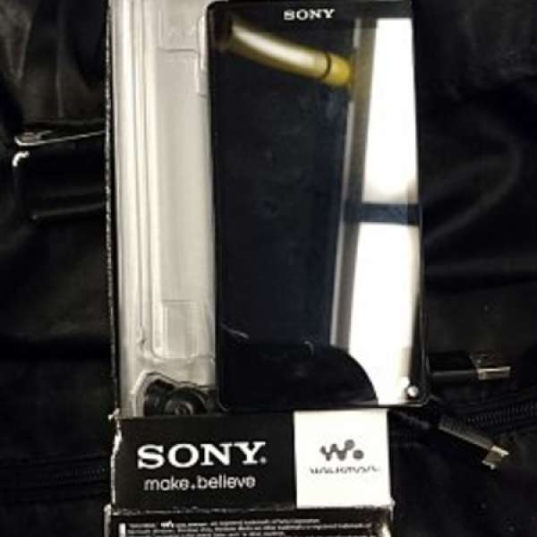 90%新 Sony Walkman NWZ-F886 32GB Walkman 連原裝耳機NC31