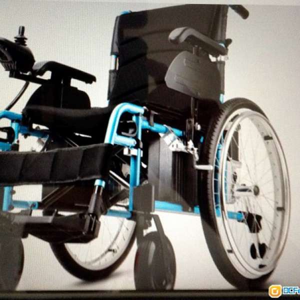 全新電動輪椅平讓