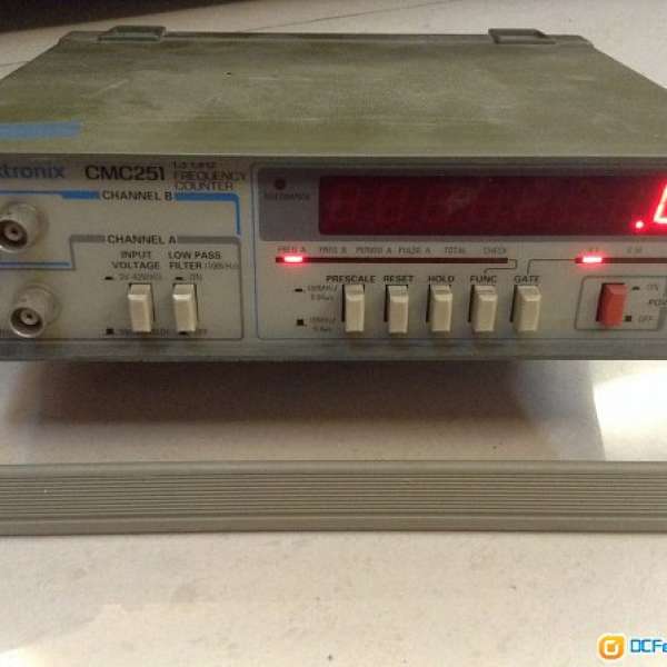 Tektronix frequency counterCMC251