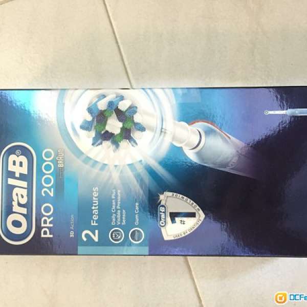 出售 超新 Oral B PRO 2000 電動牙刷