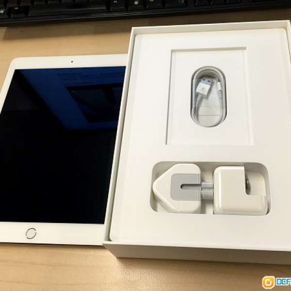 95% New iPad Air 2 128GB 金色 4G 版