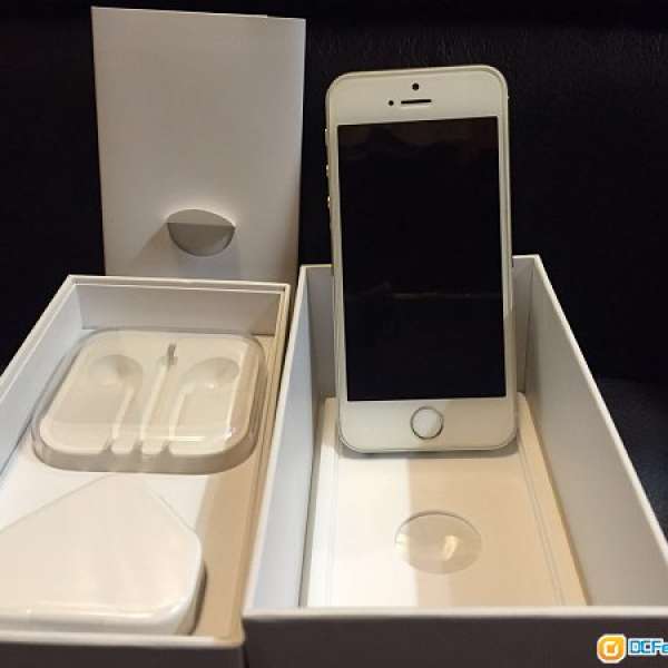 99% new 新 Apple iPhone 5S 64G 64GB 64 GB 銀色 港行