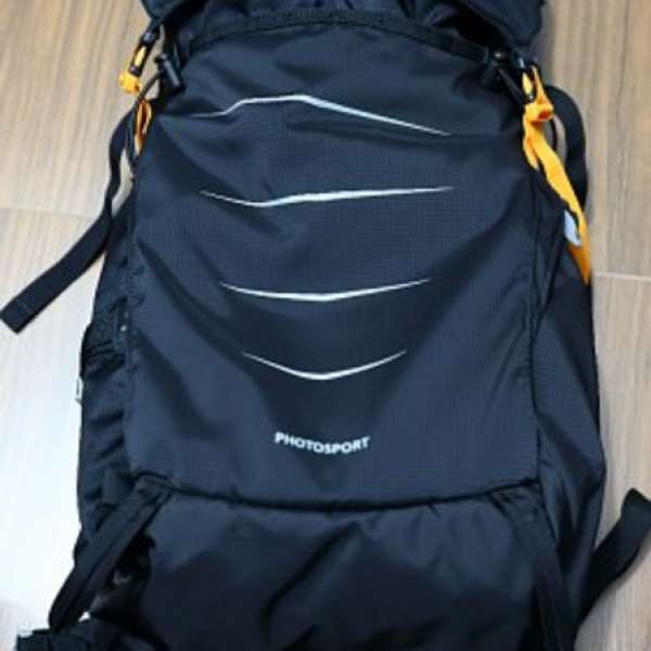 9成新: Lowepro Photo Sport BP 300 AW II