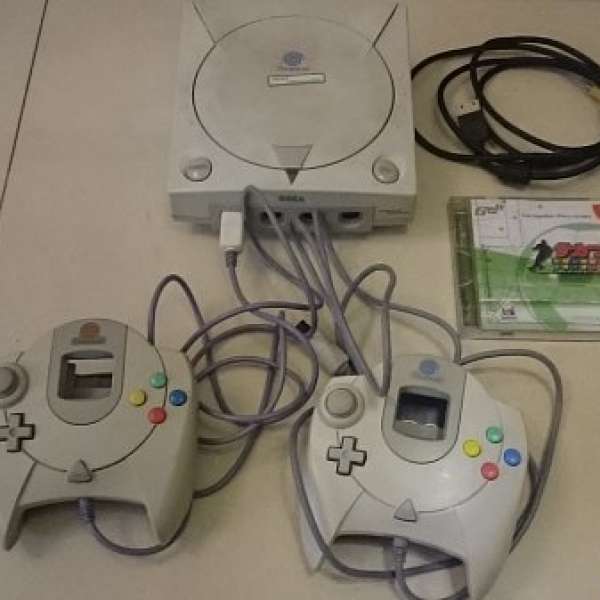 Sega Dreamcast 主機套裝 (2手掣, 1光槍,1Save Card)