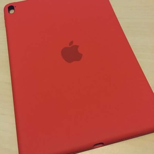[有圖] 賣原廠ipad pro 9.7" 紅色底殼 99%NEW