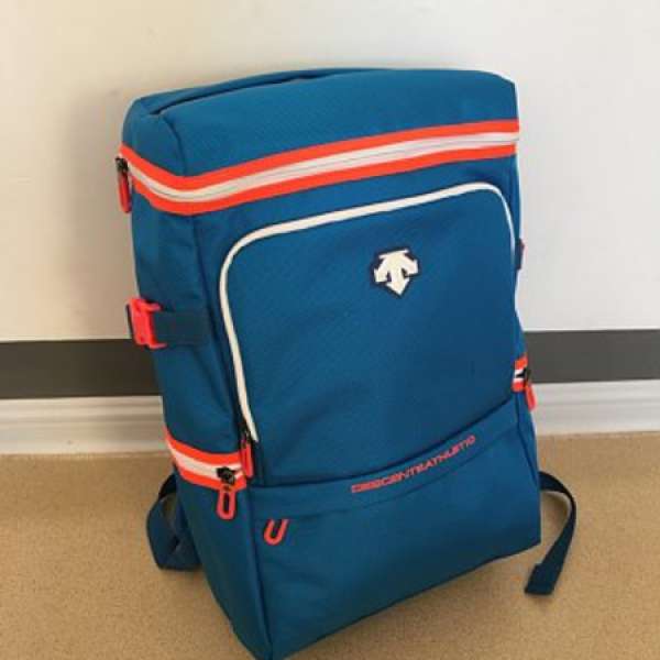 韓國全新未剪牌Descente D-Star 2.0 Backpack (Blue)