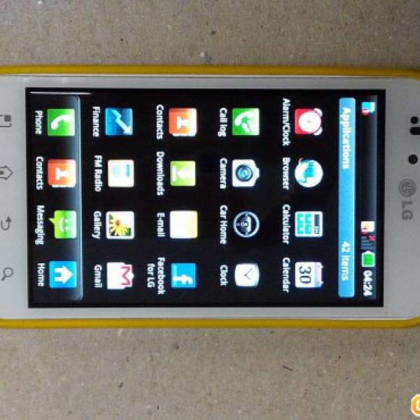 LG P970 白色手機