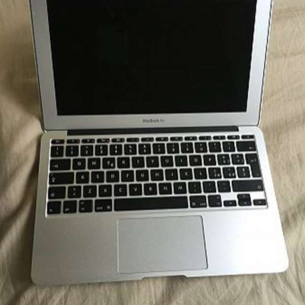 Macbook Air 11.6" 2015 version i7 8G ram 256G SSD