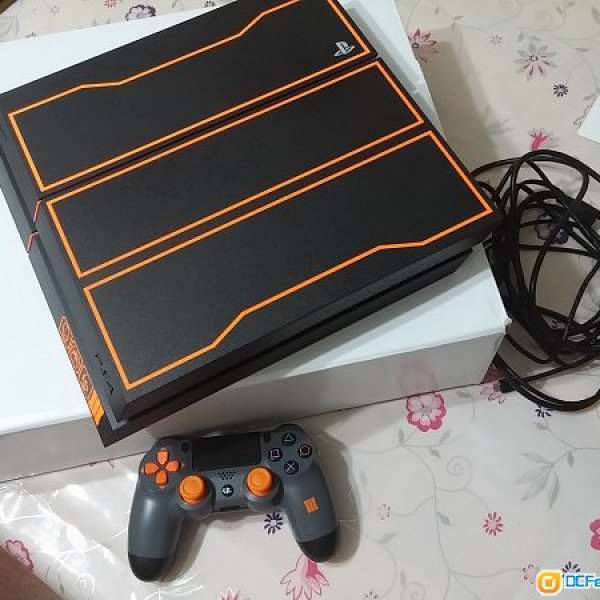 放 PS4  COD特別版主機1TB 行貨有保養 + games