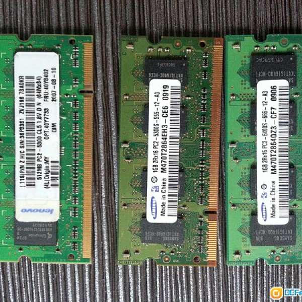 notebook DDR2 RAM 2條1GB + 1條512MB    HK$100