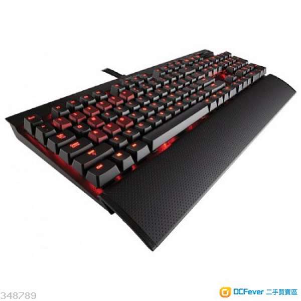 岀售 Corsair Gaming K70 Cherry MX Blue keyboard