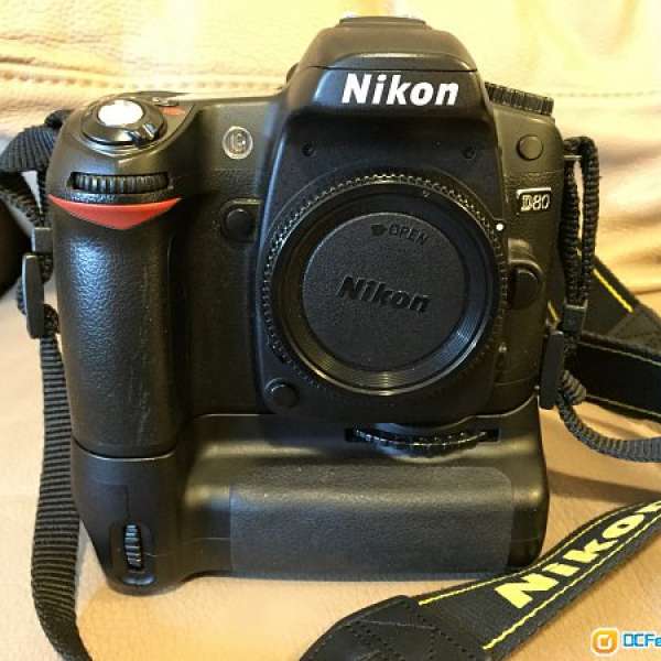 8成新 Nikon D80 (連Nikon MB-D80直倒) 再送 Nikon AF-50mm 1.8D
