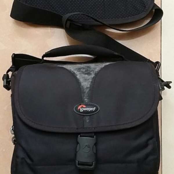 Lowepro Rezo 160 AW Shoulder Bag