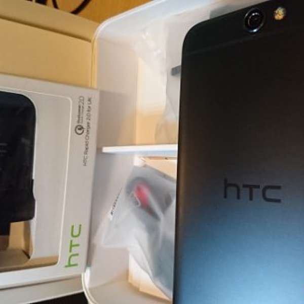 HTC A9 黑色 , 32GB  九成新