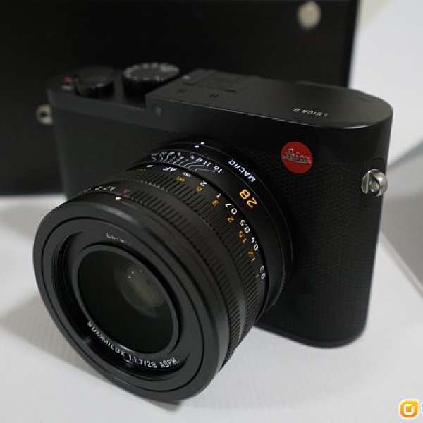 Leica Q (Typ 116) with Leica wrist straps (excellent condition)