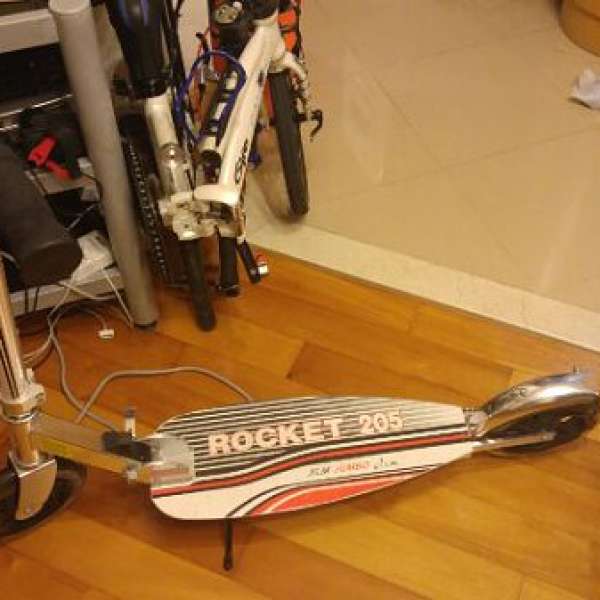 9成新rocket205滑板車
