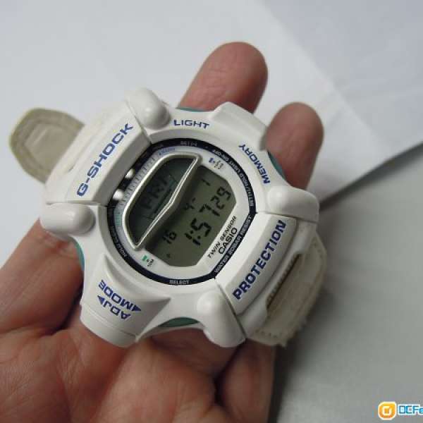 中古卡西歐原裝悍有白色CASIO G- Shock DW 9100 Riseman