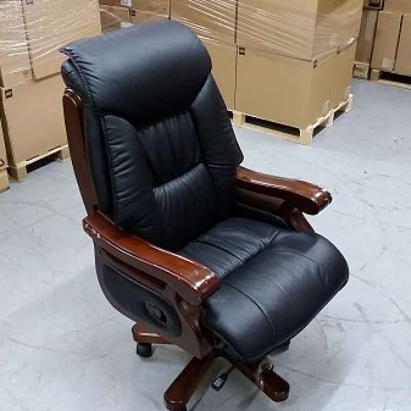 Good boss chair with a bad wheel.