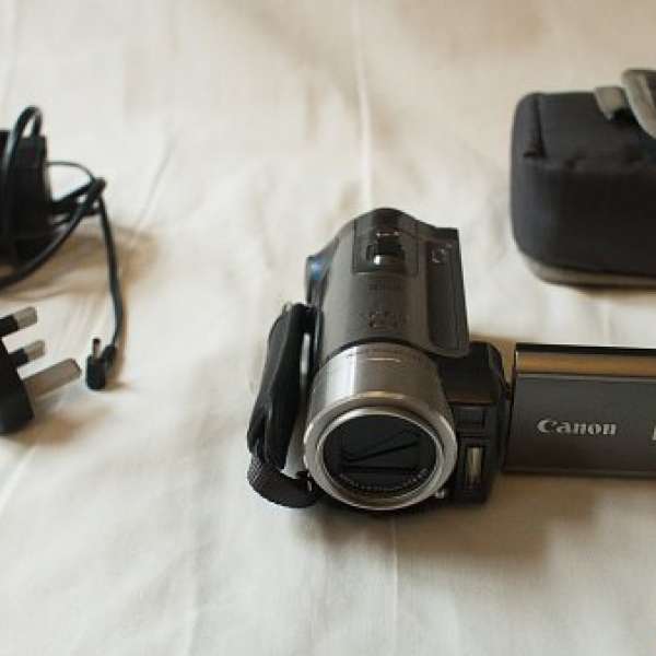 Canon HF100 HD video camcorder