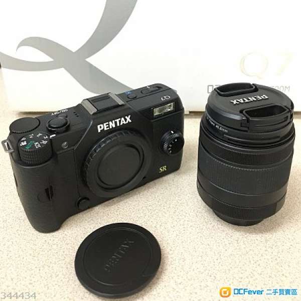 Pentax Q7 Kit with 5-15mm