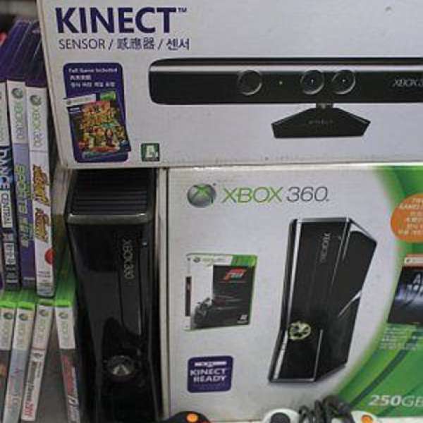 平放 XBOX 360 250GB 連 Kinect + 遊戲碟 不散賣