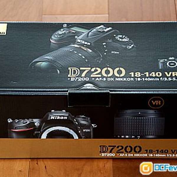Nikon D7200 18-140 kit Set <NEW>