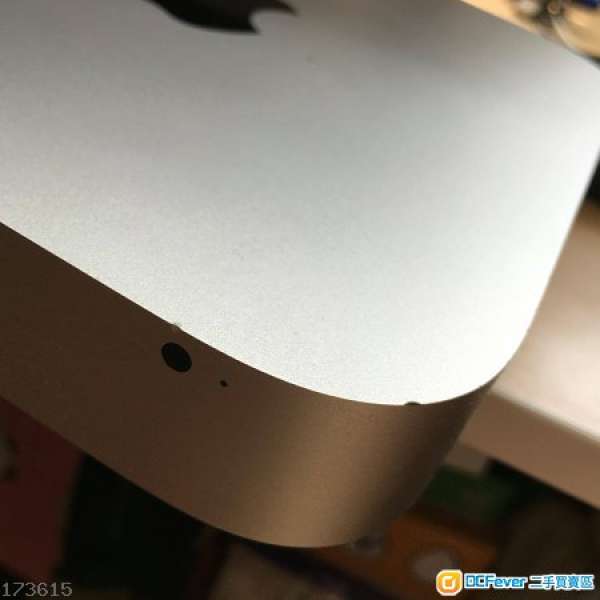 95% 新 Mac Mini 2012 Late i5 CPU 4GB ram 全套