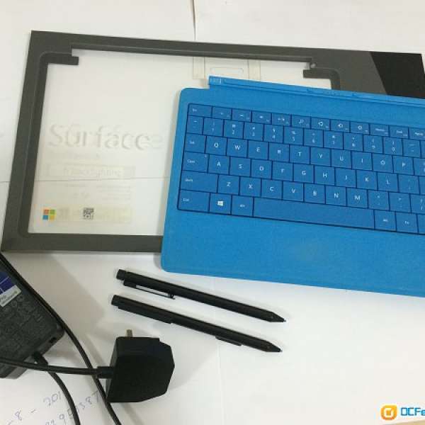 "USED" Surface Pro 2 Type Cover, Wall Charger and 2 Pens