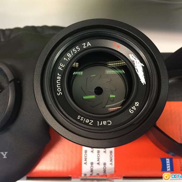 Sony SEL55F18Z Carl Zeiss Sonnar T* FE 55mm F1.8 ZA 99% New