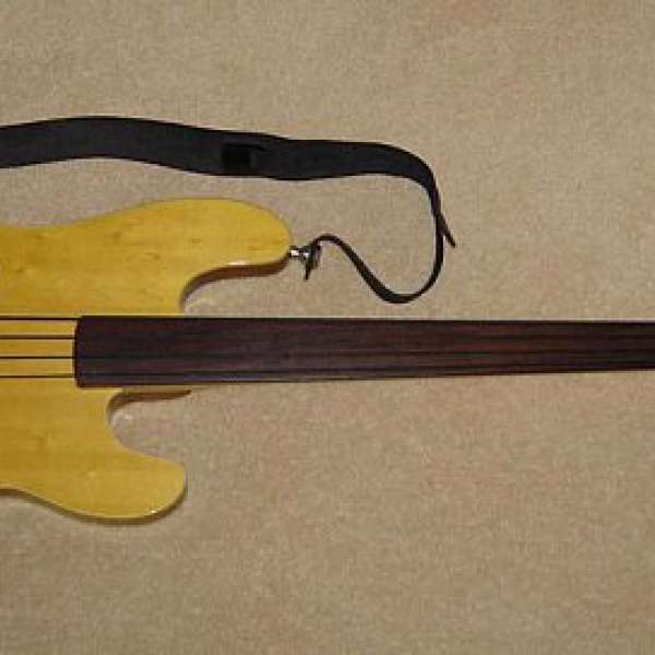 Fender Bass